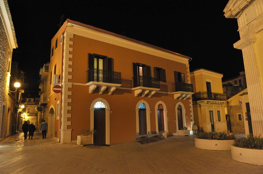 B&B Al Teatro Комізо Номер фото