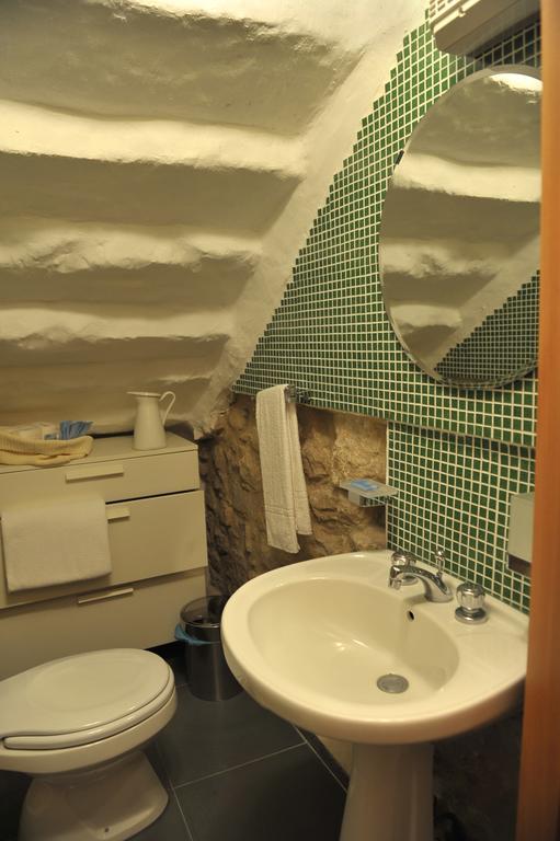 B&B Al Teatro Комізо Екстер'єр фото